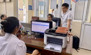 Hỗ trợ đi lại cho công chức cấp xã làm việc xa nhà