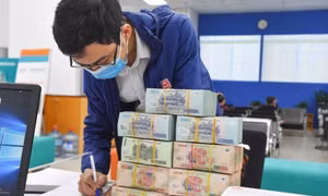 Nhận thưởng Tết bao nhiêu mới phải đóng thuế thu nhập cá nhân?