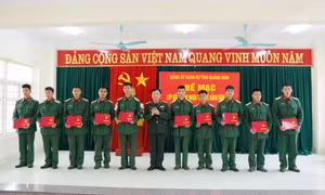 Đảng ủy Quân sự tỉnh Quảng Ninh: Bế mạc lớp bồi dưỡng nhận thức về Đảng năm 2026