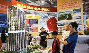 Ngày 14/2: Khai mạc không gian Đại lộ của hoa và công nghệ ánh sáng bên vịnh kỳ quan
