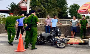 Xe máy không biển số va chạm với xe máy điện, nữ sinh lớp 9 tử vong