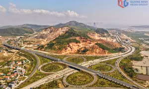 Tiếp tục thực hiện ba đột phá chiến lược 