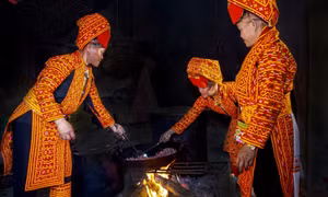 Đón Tết sớm ở bản Dao