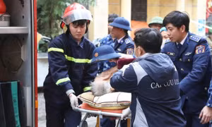 Cháy căn nhà 7 tầng ở Hà Nội: Chủ nhà nhảy từ tầng 6 xuống đã tử vong tại bệnh viện