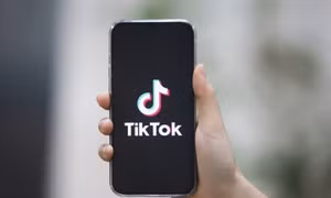 TikTok bị Ủy ban Cạnh tranh Quốc gia phạt 880 triệu đồng vì nhiều vi phạm