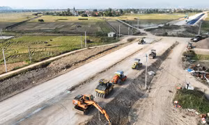 Tập trung hoàn thành đường ven sông giai đoạn 1 