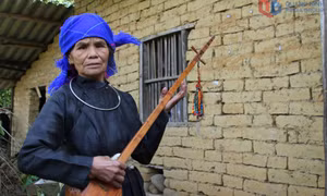 Nghệ nhân dân gian then Hà Thị Niên