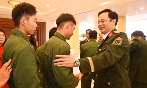 Bộ CHQS tỉnh Quảng Ninh tiễn quân nhân hoàn thành nghĩa vụ quân sự tại ngũ năm 2026