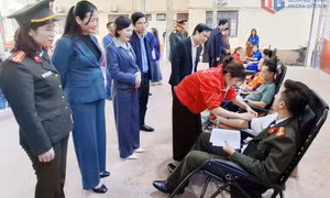 Trao đi giọt máu đào, giữ mùa xuân ở lại