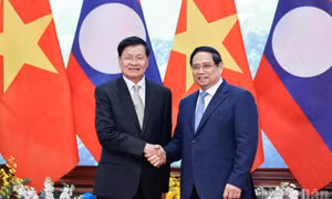 Tăng cường gắn kết chặt chẽ hai nền kinh tế Việt Nam-Lào
