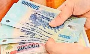 Nhân viên hợp đồng có được hưởng chế độ tiền thưởng?