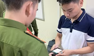Xác thực thí sinh dự thi ngoại ngữ bằng Căn cước công dân gắn chip