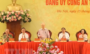 'Phát huy vai trò gương mẫu, đi đầu trong xây dựng, chỉnh đốn Đảng'