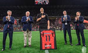 Ibrahimovic giải nghệ