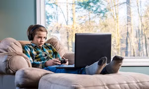 Cách giúp trẻ cai nghiện trò chơi điện tử