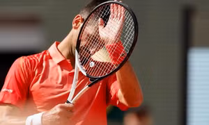 Djokovic hạ Alcaraz ở trận bán kết Roland Garros 2023 chỉ hay một nửa