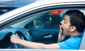 Những mẹo vặt giúp tài xế tỉnh táo khi lái xe vào ban đêm
