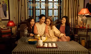 Những bà mẹ 'độc lạ' nhất màn ảnh