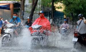 Chiều tối nay miền Bắc mưa lớn, cảnh báo nhiều điểm ngập lụt ở Hà Nội