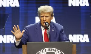 CNN công bố băng ghi âm ông Trump thảo luận về tài liệu mật