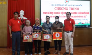 Huyện Vân Đồn tiếp nhận trên 100 triệu đồng ủng hộ Tháng nhân đạo năm 2023