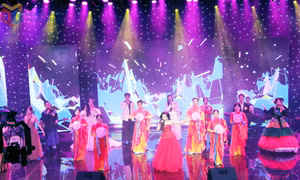 Sắc màu đêm Bán kết thứ nhất Hội thi Giọng hát hay trên sóng PTTH Quảng Ninh