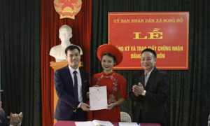 Không cần giấy xác nhận tình trạng hôn nhân khi đăng ký kết hôn