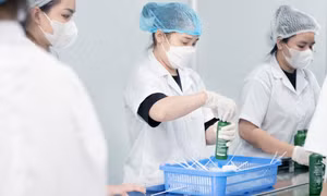 Doanh nghiệp Việt lo hàng giá rẻ trước chính sách thuế của ông Trump