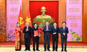 Bộ Chính trị chỉ định đồng chí Phạm Minh Chính giữ chức Bí thư Đảng ủy Chính phủ