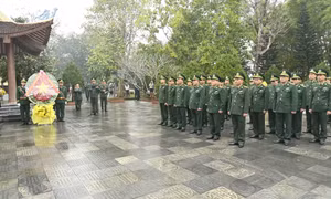Bộ đội Biên phòng tỉnh dâng hương tri ân các Anh hùng liệt sĩ Pò Hèn