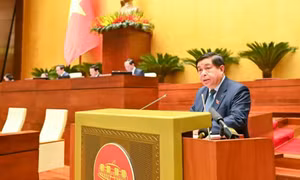Trình Quốc hội điều chỉnh mục tiêu tăng trưởng GDP năm 2025 đạt 8% trở lên