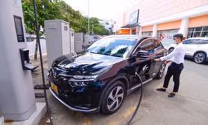 Ô tô điện được đề xuất áp lệ phí trước bạ 0% thêm 2 năm nữa