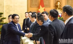 Thủ tướng Phạm Minh Chính chủ trì tọa đàm với các doanh nghiệp Trung Quốc