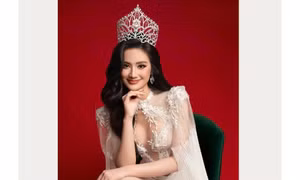 Ý Nhi chuẩn bị cho Miss World