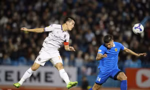 Tiến Linh vượt Xuân Son ở cuộc đua phá lưới V-League