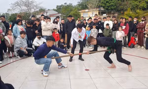 Xuân yên vui, đoàn kết