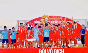 Đánh bại SLNA, PVF vô địch U19 Quốc gia