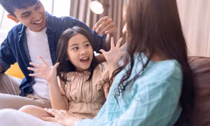 4 điều cha mẹ nhất định không nên trêu chọc con