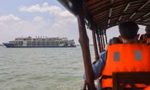 Đóng du thuyền 100 tỷ đồng ngao du sông Mekong