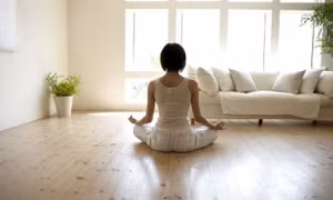Những thói quen sai lầm làm tăng nguy cơ đột quỵ trong mùa lạnh