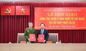 Bộ Công an tiếp nhận nhiệm vụ sát hạch, cấp giấy phép lái xe