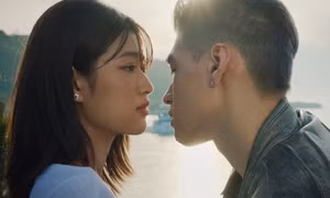 Ngã ngũ một mùa phim Tết đầy thị phi