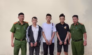 Truy xét nhanh, bắt nhóm đối tượng cộm cán gây ra 3 vụ cướp giật tài sản