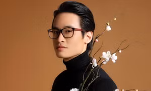 Lời hứa đặc biệt của Hà Anh Tuấn với người phụ nữ quét đường đêm giao thừa