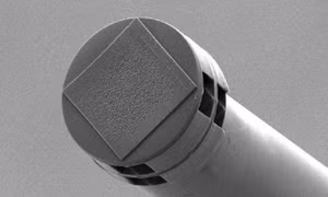 Chip AI nhỏ bằng hạt muối nhưng có sức mạnh phi thường