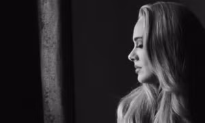 Adele mang rạp xiếc vào MV mới