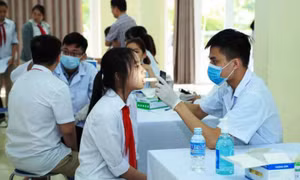 Củng cố, nâng cao năng lực hệ thống y tế trường học