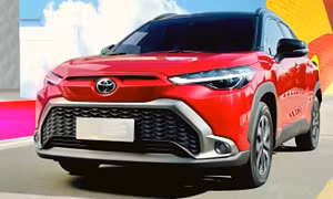 Mẫu xe 'song sinh' của Toyota Corolla Cross chính thức mở bán: Giá 440 triệu, 'ăn đứt' Kia Seltos