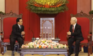 Tổng Bí thư Nguyễn Phú Trọng tiếp Thủ tướng Lào Phankham Viphavanh