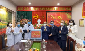 Trưởng Ban Nội chính Tỉnh ủy thăm, chúc Tết Trung tâm Vận chuyển cấp cứu 115